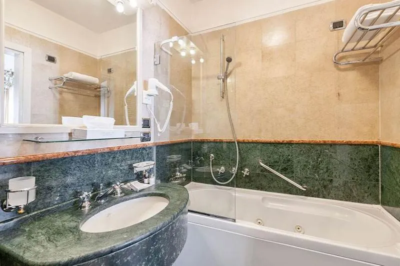 Double or Twin SUPERIOR Room, Ca' dei Conti, Venice