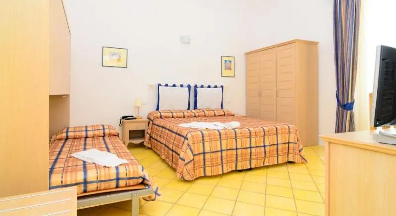 General view, Albergo Villa Giusto, Naples