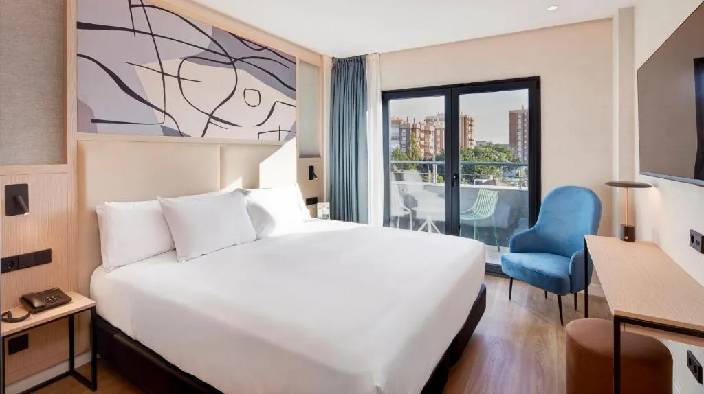FAMILY ROOM STANDARD Room, Sercotel Rosaleda Málaga, Costa Del Sol