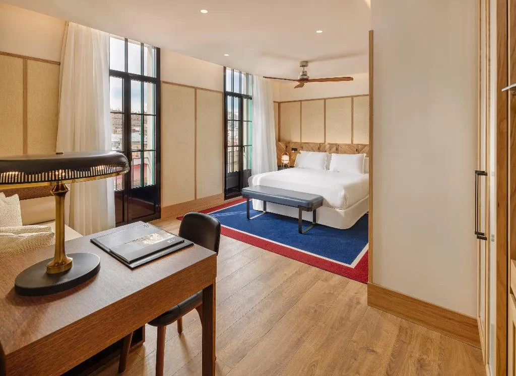 JUNIOR SUITE STANDARD Room, H10 Madison, Barcelona