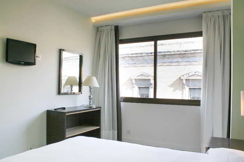 APARTMENT CAPACITY 7 Room, Apartamentos Recoletos, Madrid