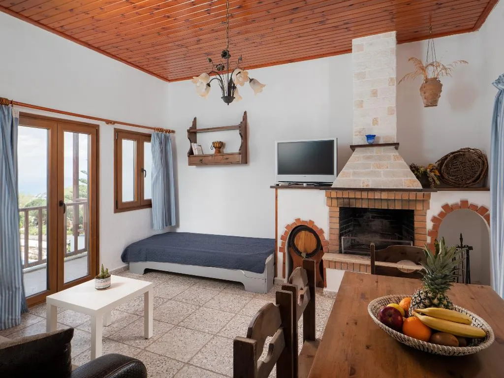 APARTMENT TWO BEDROOMS ONE BATHROOM Room, Spiros-Soula Family Hotel & Thematic Suites, Crete