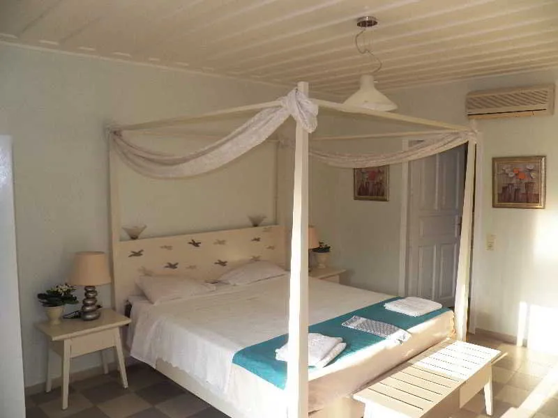 Room, Vranas Studios, Crete
