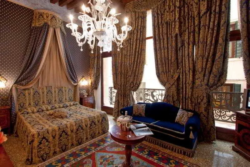 Room, Al Ponte Dei Sospiri Junior Suites, Venice