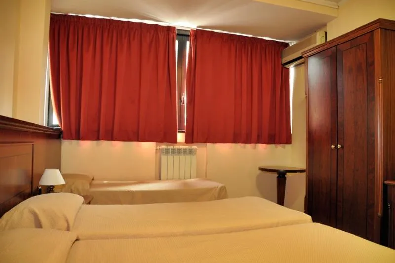 TRIPLE STANDARD Room, Hotel Cinecittà, Rome