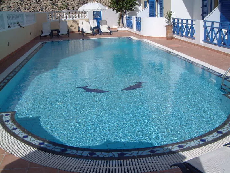 Pool, Karidis, Santorini