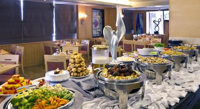Restaurant, Landmark Riqqa Dubai, Dubai