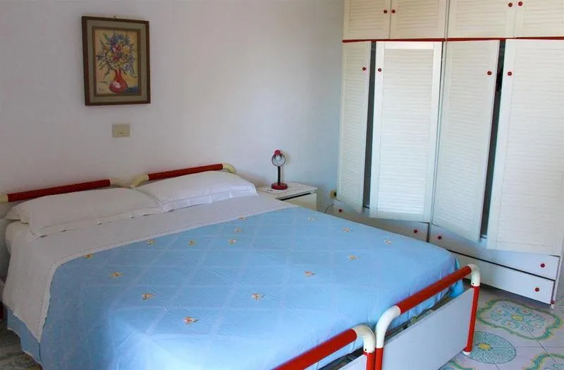 Room, Villa Luna di Miele, Naples