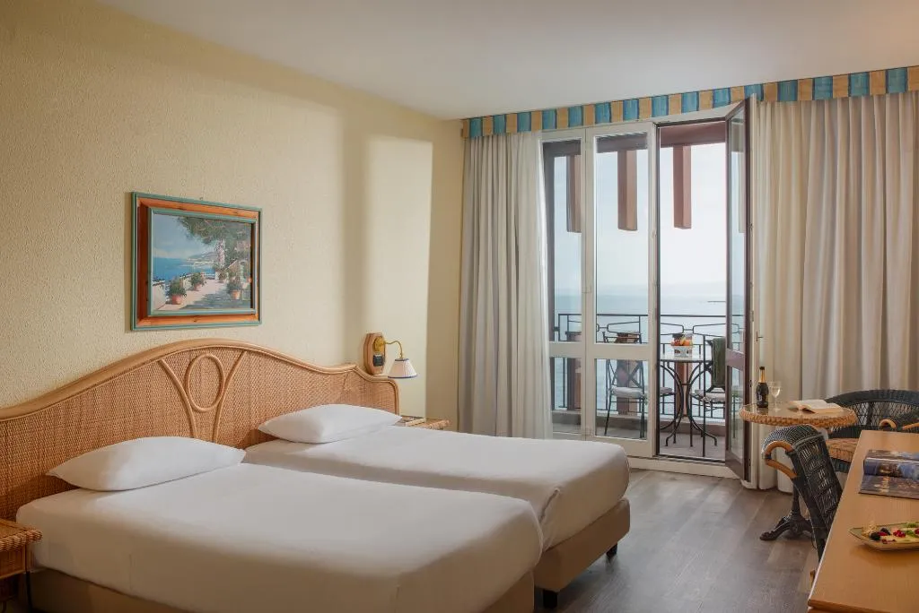 TWIN DELUXE Room, UNA HOTELS Capotaormina, Taormina