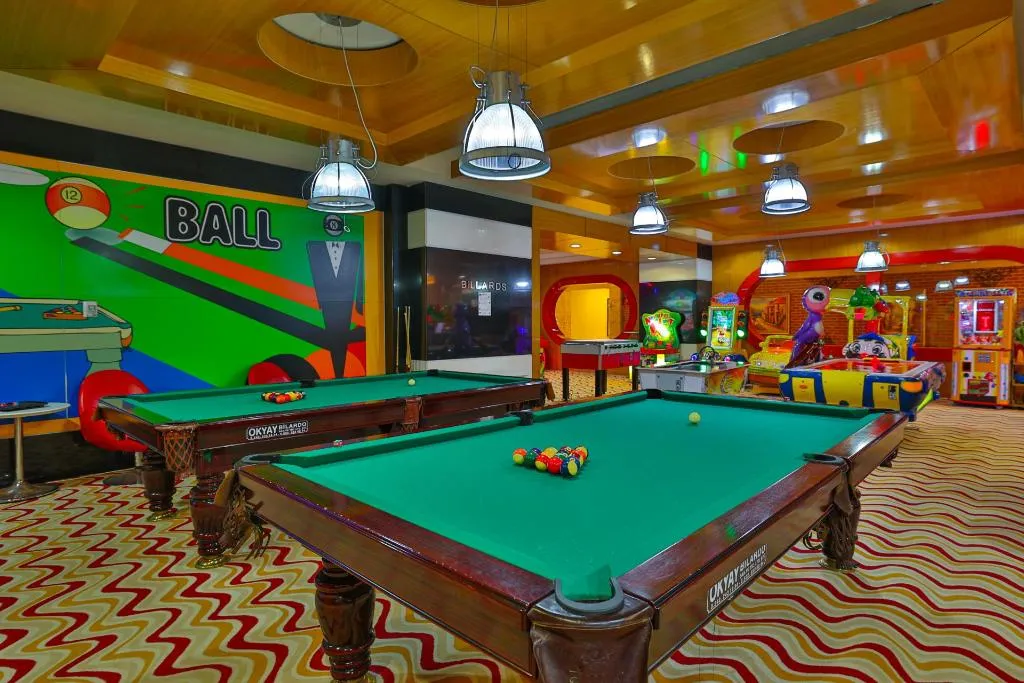 Sports and Entertainment, Crystal Family Comfort Collection, Antalya