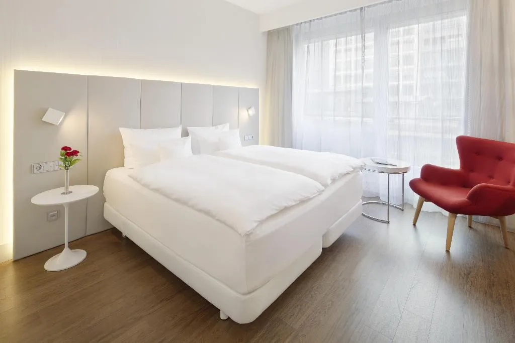 DOUBLE PREMIUM Room, NH Collection Berlin Mitte Friedrichstrasse, Berlin