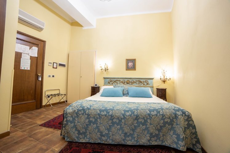B&B Galileo 2000, Florence