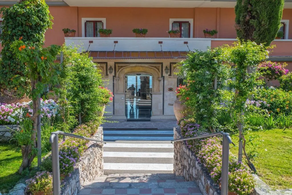 TWIN WITH VIEWS Room, Grand Hotel Miramare, Taormina