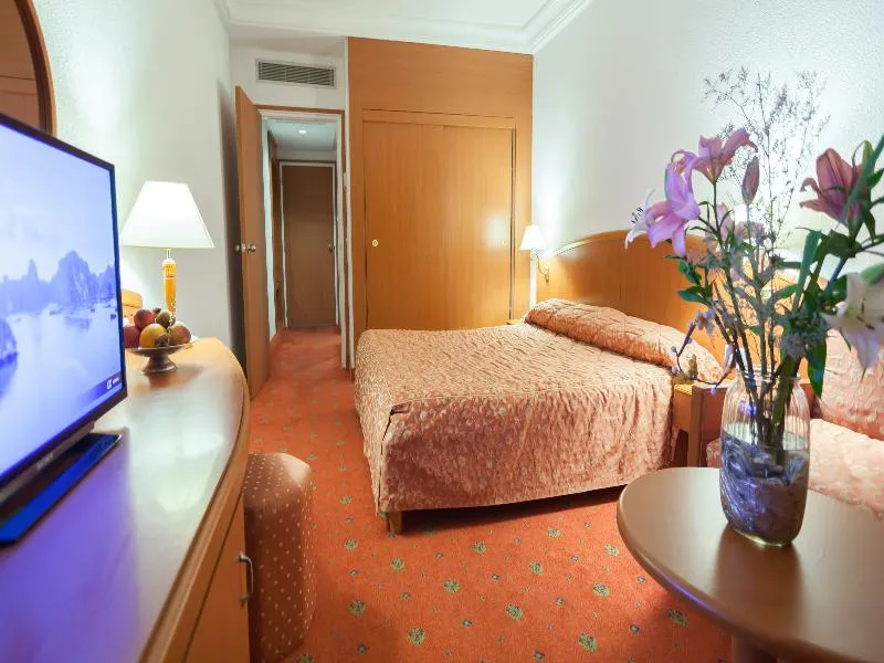DOUBLE STANDARD Room, El Mouradi Gammarth, Tunisia
