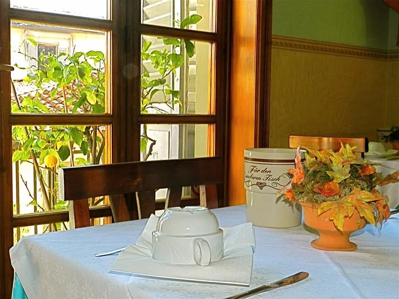 Restaurant, Desiree, Florence