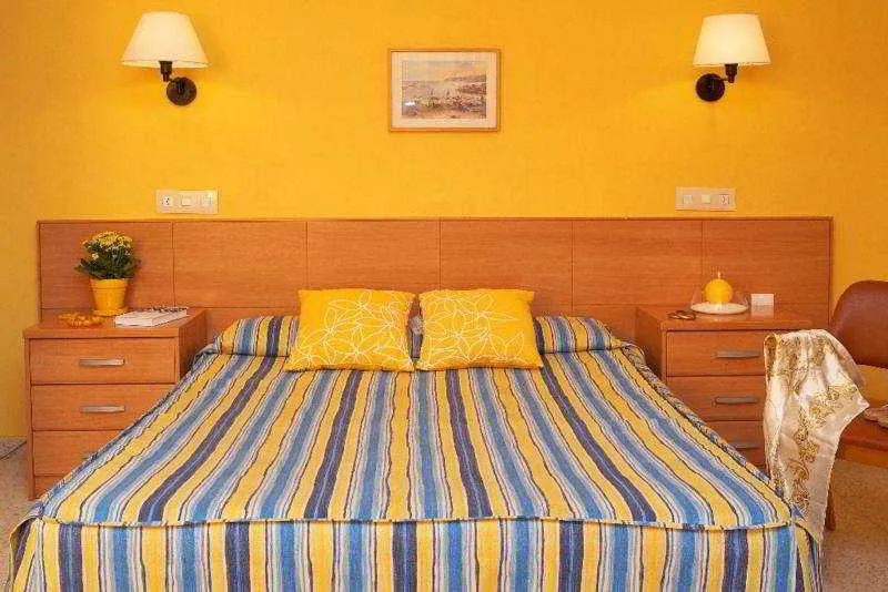 Room, Bulevard, Costa Brava