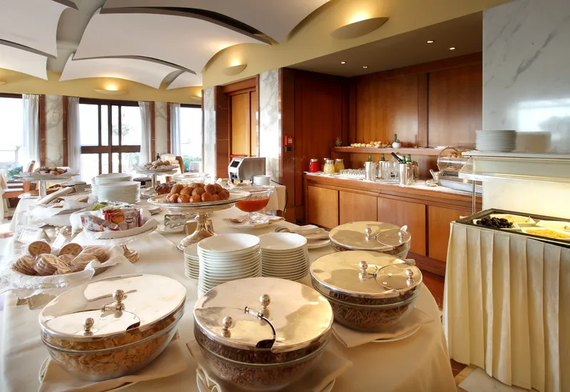 Terrace, Eurostars Hotel Excelsior, Naples