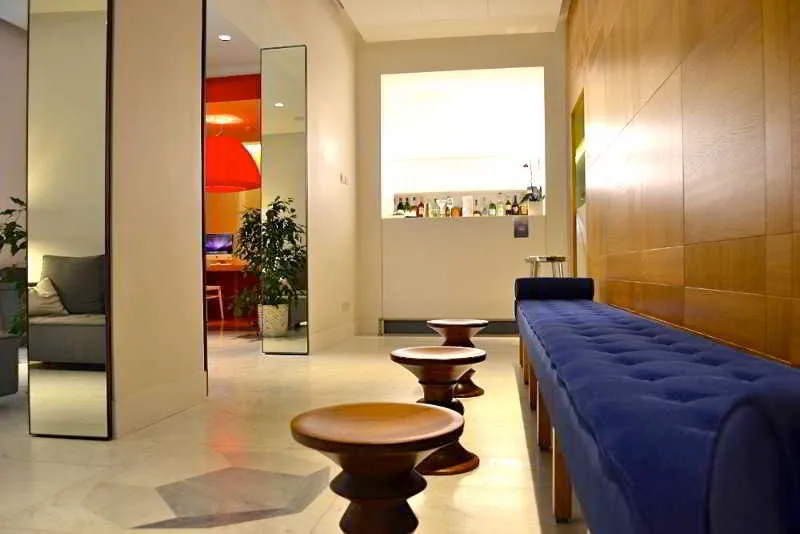 Lobby, White, Rome