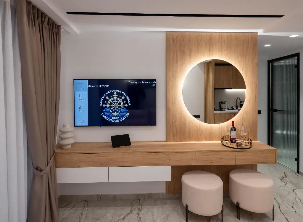 SUITE DELUXE Room, Captain Napoleon Paterakis CNP Luxurious Suites, Crete