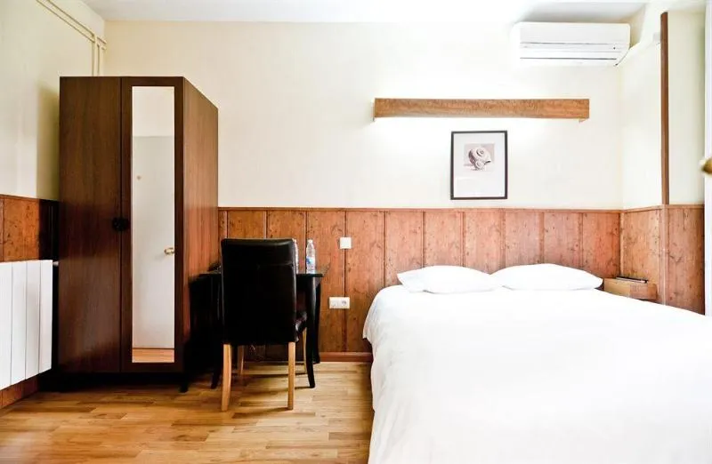 General view, Asuncion Hostal, Madrid