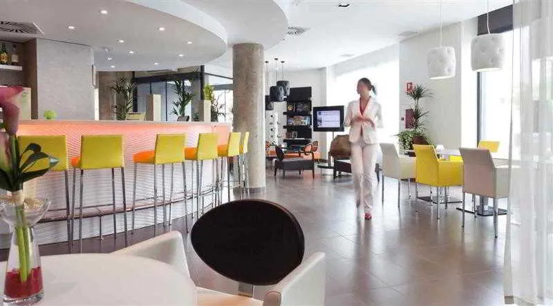 Bar, Novotel Suites Malaga Centro, Costa Del Sol