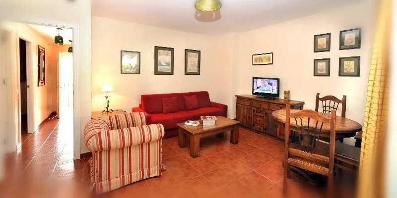 Room, Leo Islamar, Costa De La Luz