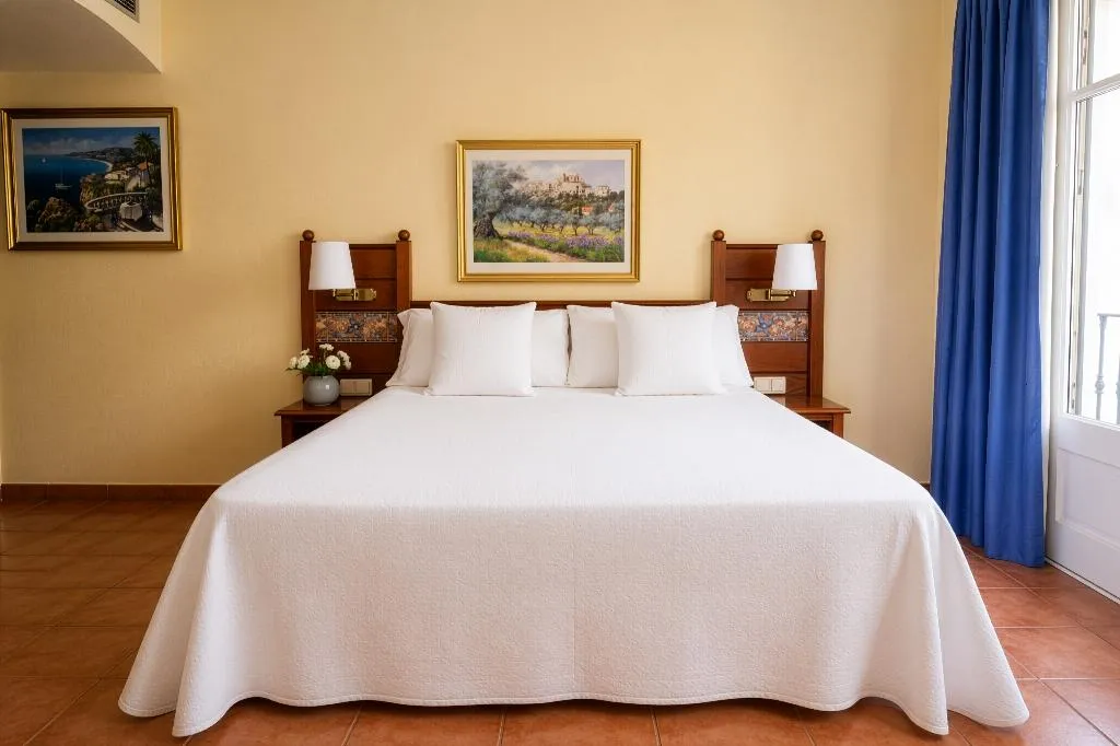 Double or Twin SIDE SEA VIEW Room, Hotel Roses Platja, Costa Brava
