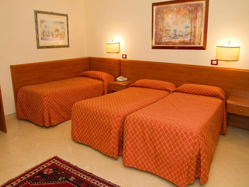 Room, Centrale, Palermo