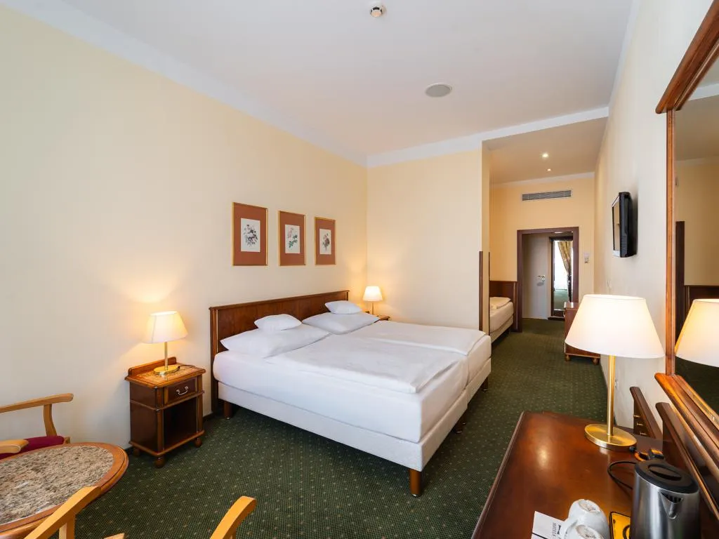 TRIPLE STANDARD Room, EA Hotel Rokoko, Prague
