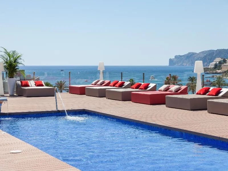 Pool, Zafiro Rey Don Jaime, Majorca