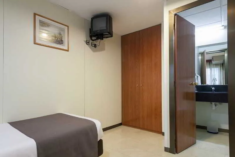 Room, Condal, Barcelona