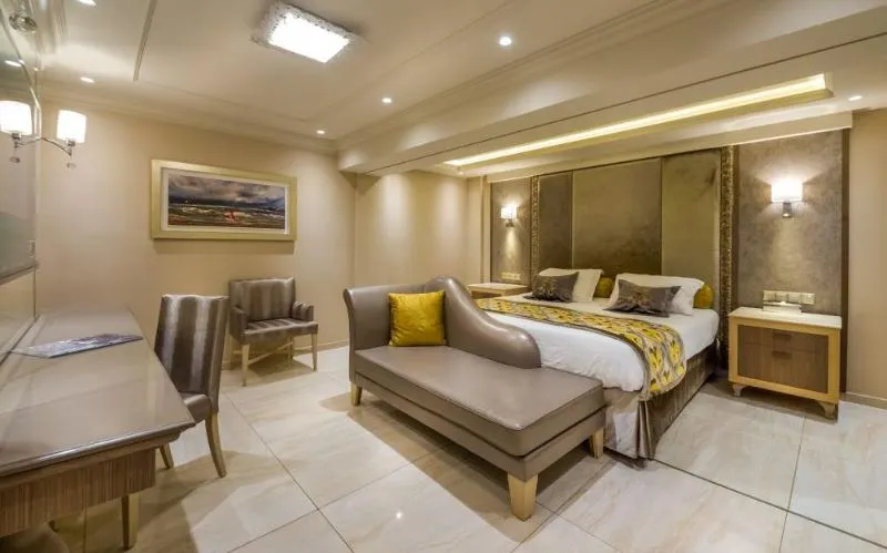 SUITE QUEEN SIZE BED Room, Adams Beach Hotel, Cyprus