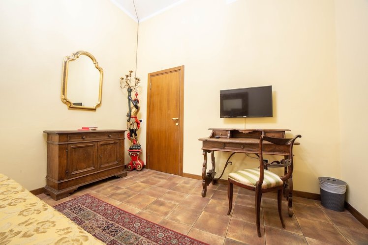 B&B Galileo 2000, Florence