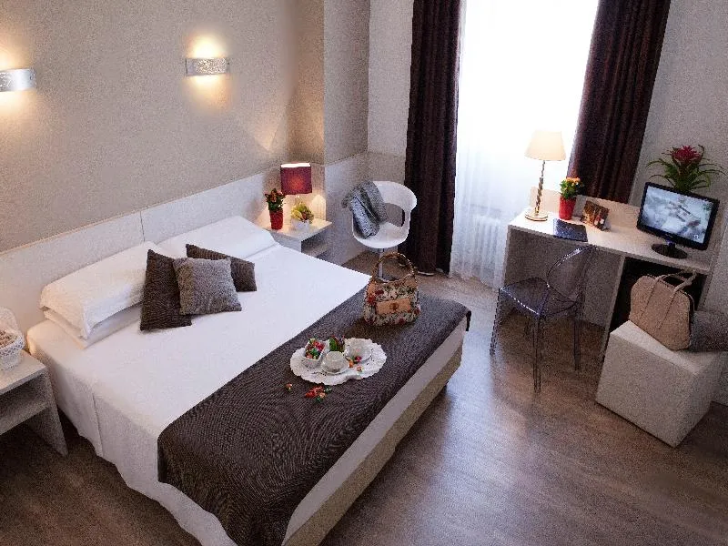 Room, Mennini, Milan