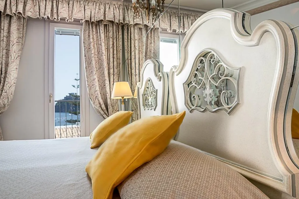 Double or Twin SUPERIOR SEA VIEW Room, Punta Molino Beach Resort & SPA, Naples