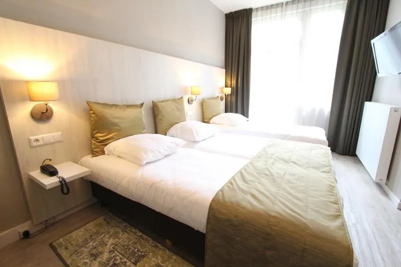 TRIPLE CLASSIC Room, Apple Inn Hotel, Amsterdam