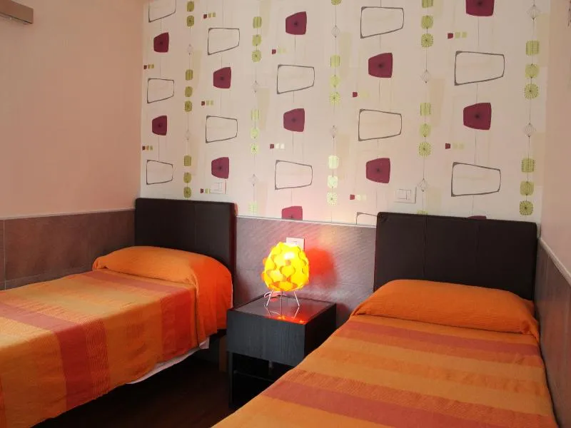 Room, Guest House Civico 16, Naples