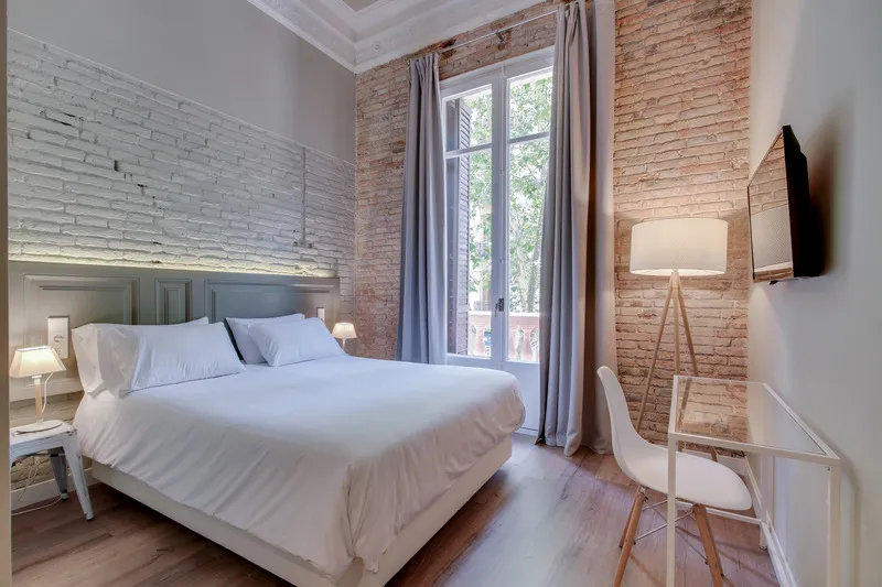DOUBLE WITH BALCONY Room, Principal, B&B, Barcelona