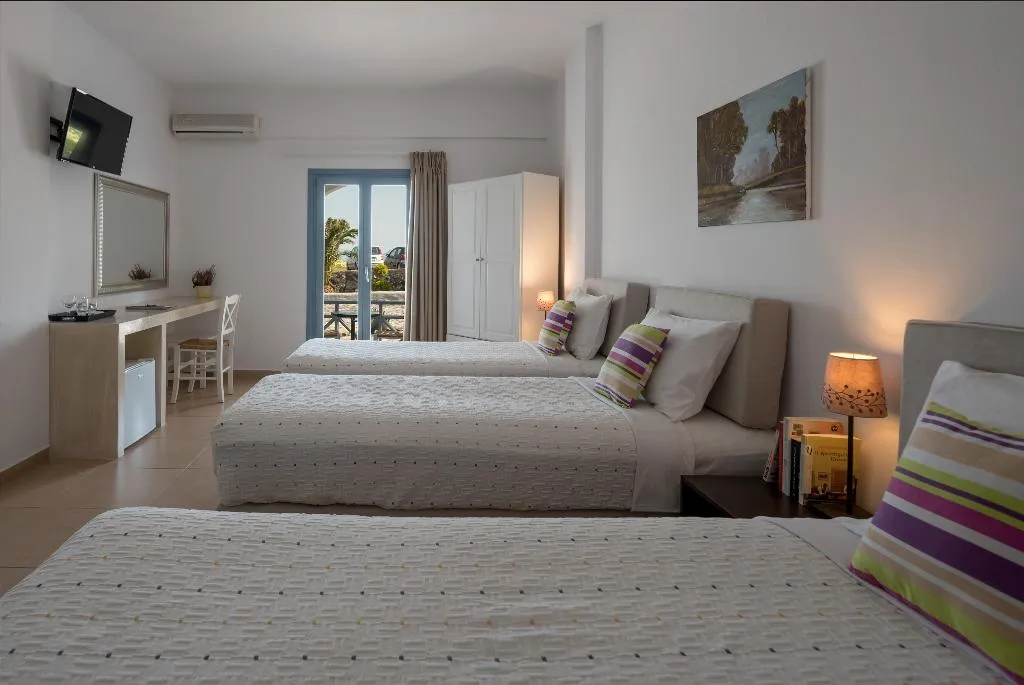 DOUBLE GARDEN VIEW Room, Caldera Romantica, Santorini