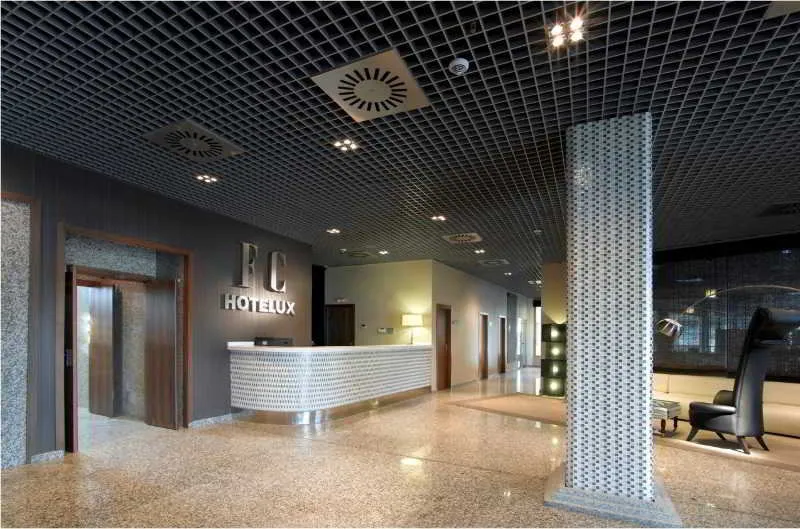 Lobby, FC Villalba, Madrid