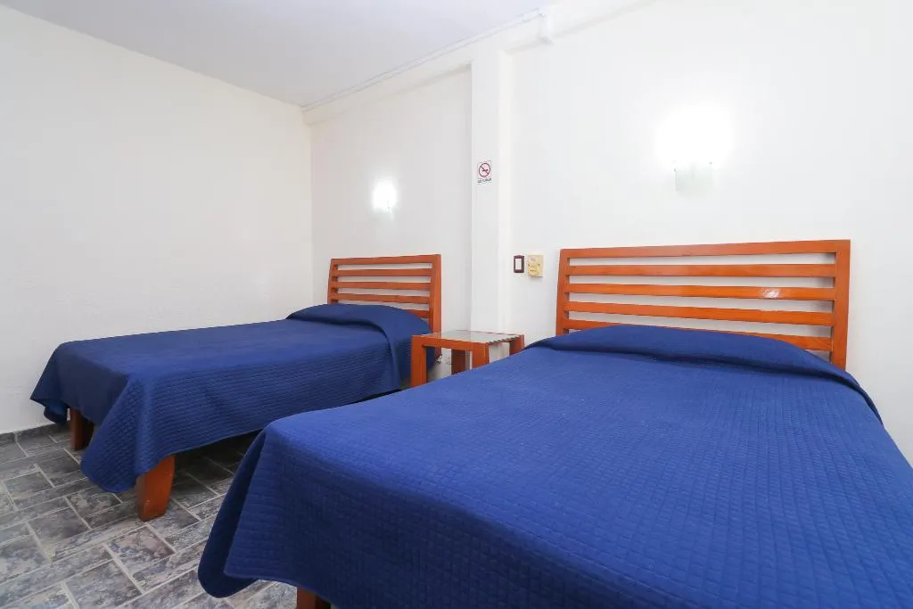 QUADRUPLE STANDARD Room, Soberanis, Cancun Area