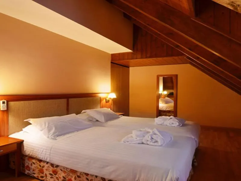FAMILY ROOM CAPACITY 4 Room, Hotel Spa Acevi Val d'Aran, Costa Brava