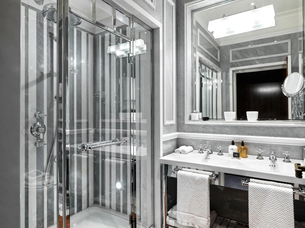 DOUBLE SUPERIOR Room, J.K. Place Roma - The Leading Hotels o/t World, Rome