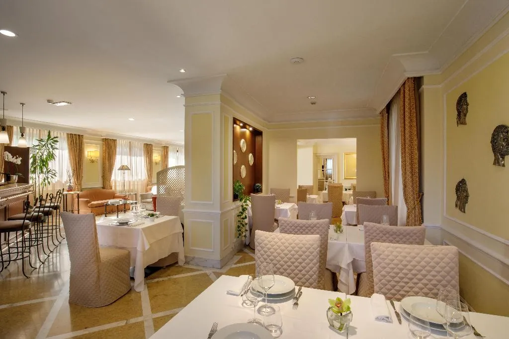 Restaurant, Donna Laura Palace, Rome