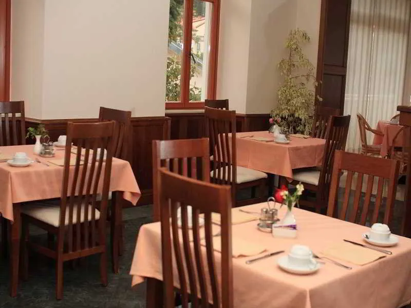 Restaurant, Zagreb, Dubrovnik