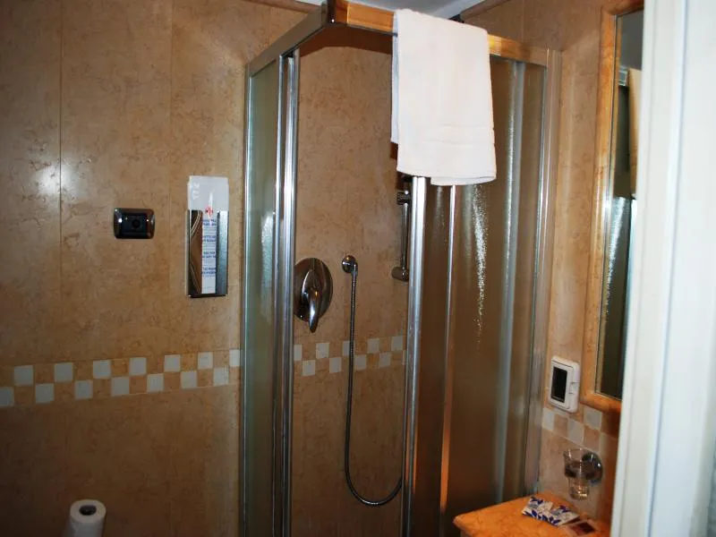 Room, Vecellio, Venice
