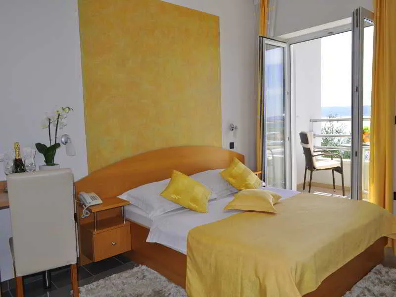 Room, Sunce, Split