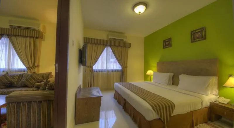 Double or Twin STANDARD Room, Hyde Park, Dubai