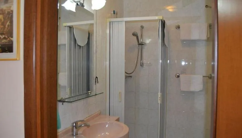QUADRUPLE STANDARD Room, Orchidea, Naples