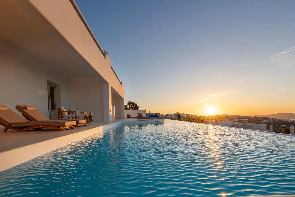 SUITE LUXURY Room, Zannos Melathron Hotel By Omilos Hotels, Santorini